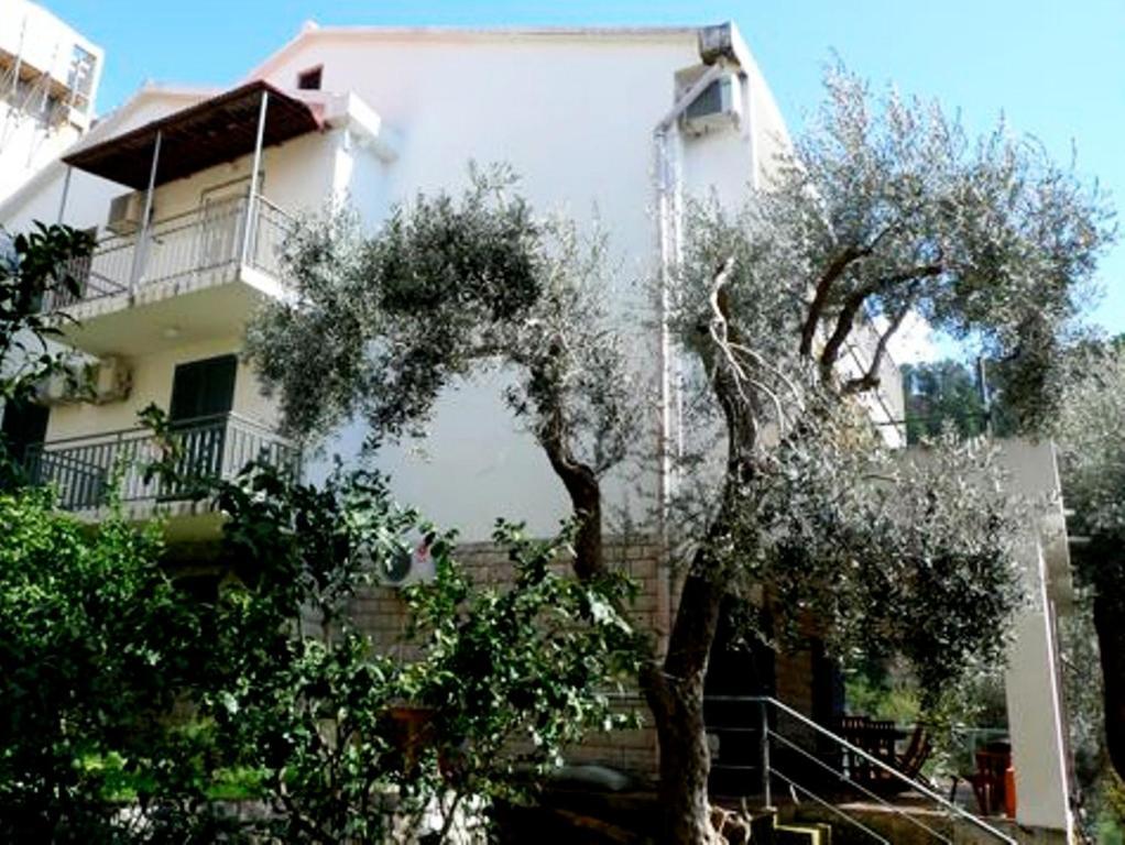 Apartments Maslina Sveti Stefan Exterior photo